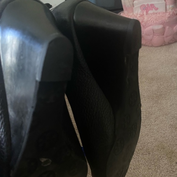 Tory Burch size 7 Leather Sophie Toe Wedges Heels Pumps Shoes Black - Picture 7 of 7